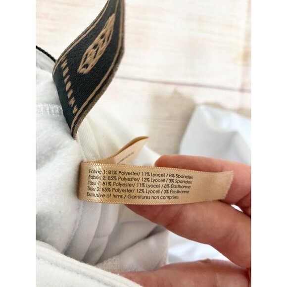 Indygena Women's White Hooded Full Zip Casual Sweater - Small - Picture 12 of 12